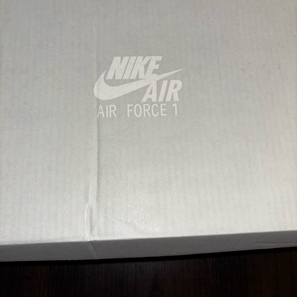 Nike Air Force 1 Low White Leather Sneakers - Picture 6 of 7
